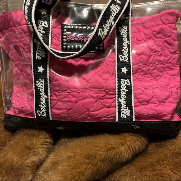 🌹BETSEY JOHNSON BETSEYVILLE VINTAGE PLASTIC TOTE WITH PINK NYLON LINER NWOT🌹 - Picture 2 of 5